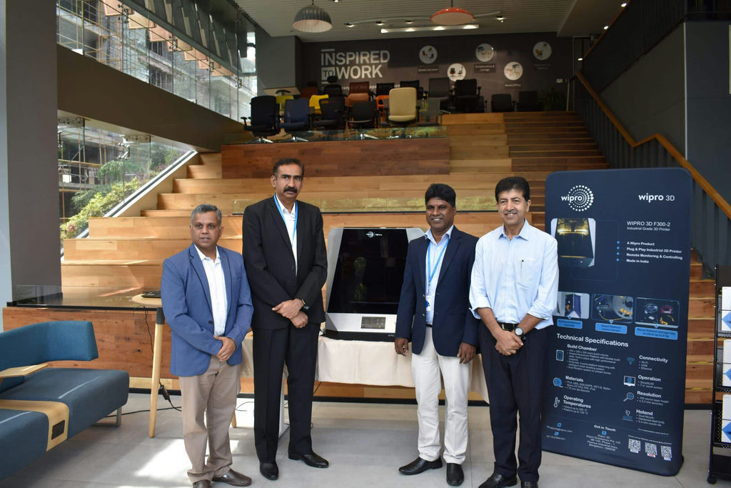 Wipro Infrastructure Engineering (WIN) MD, Mr. Pratik Kumar with Mr. Ramesh.KS, Vice President in HP Indigo & 3D Business - Redington Limited, Dr. Ramesh Venkatesan - CEO, Kaizenat Technologies Pvt. Ltd and Mr.Yathiraj Kasal, General Manager, Wipro 3D.
