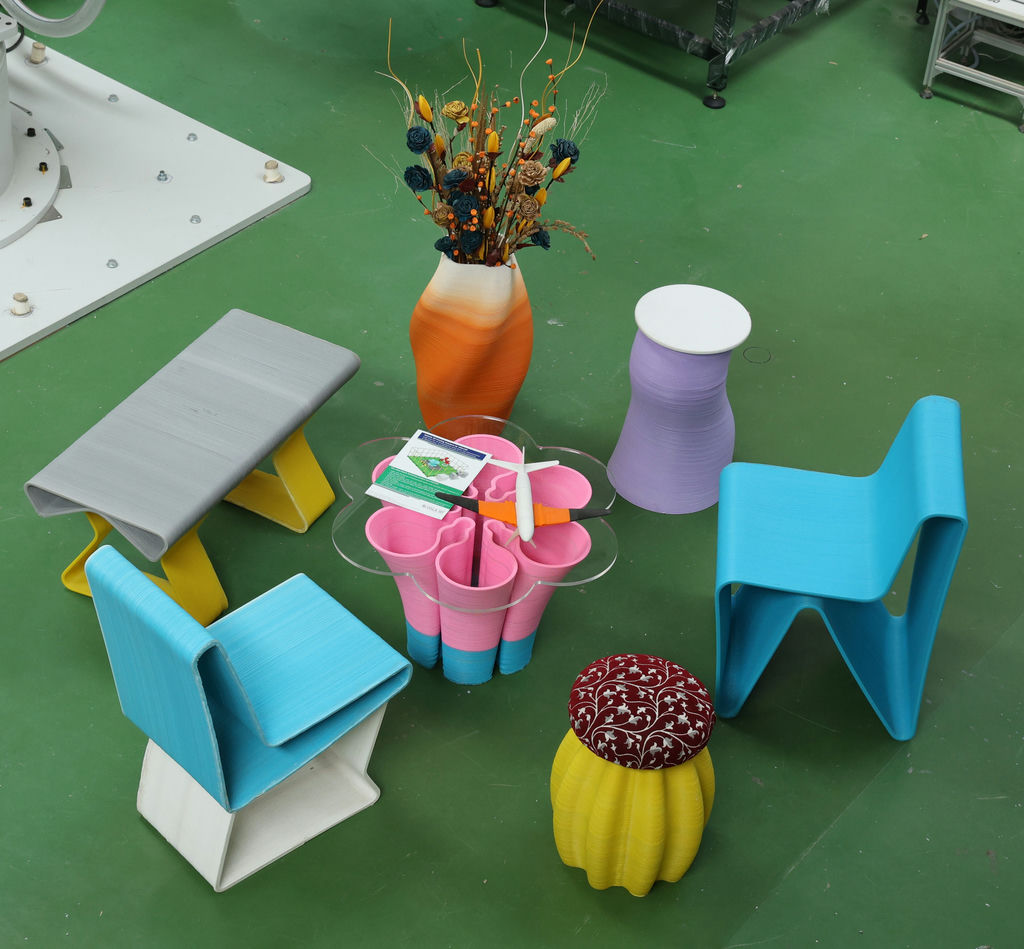 3D Printed parts on VOiLA3D Robotic 3D Printer 